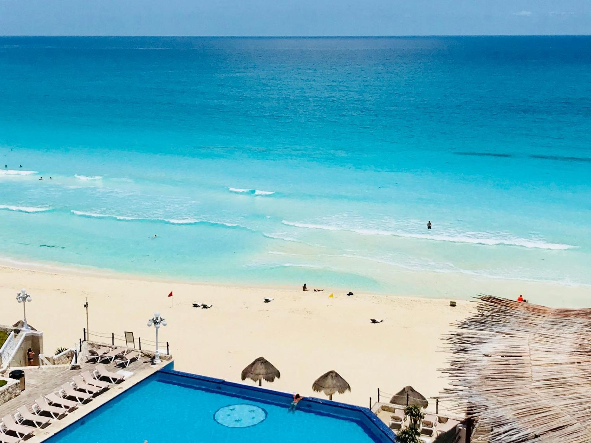Ova Apartments Cancun Luaran gambar